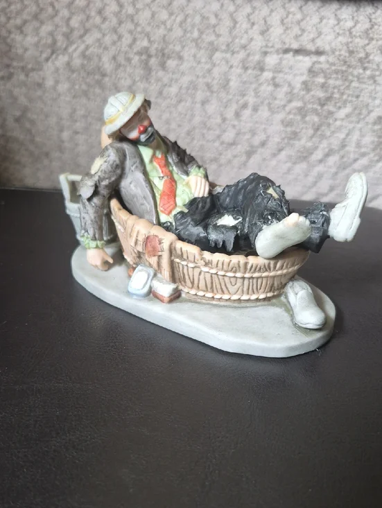 Emmett Kelly Jr. Weary Willy "Saturday Night" Porcelain Figurine - Picture 1 of 3